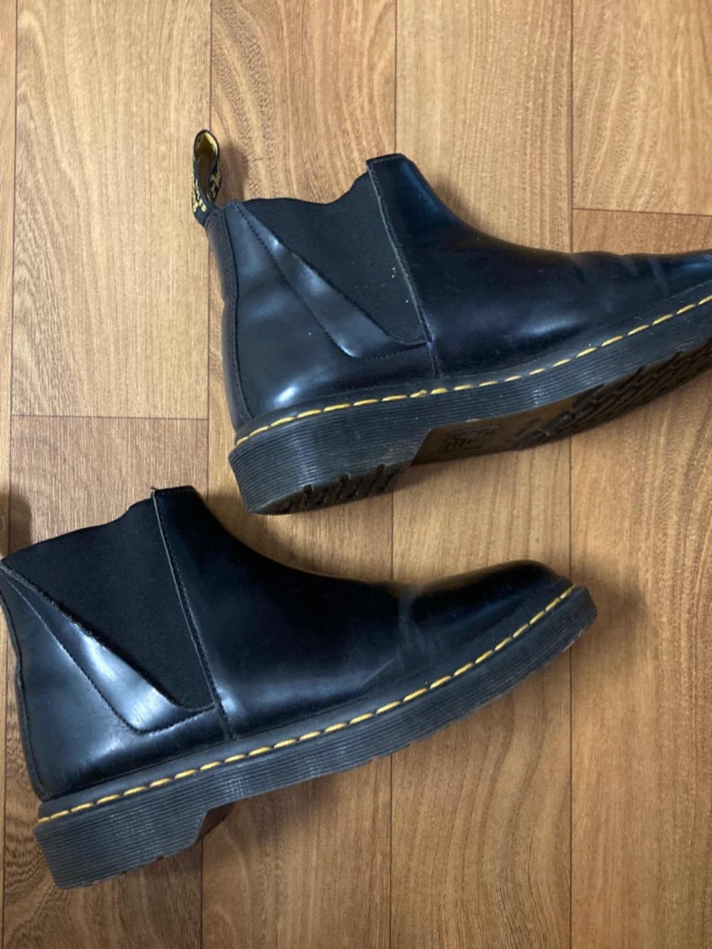 Dr. Martens Bianca Black Smooth Leather 80s Goth Chelsea Boots Women Size US 6